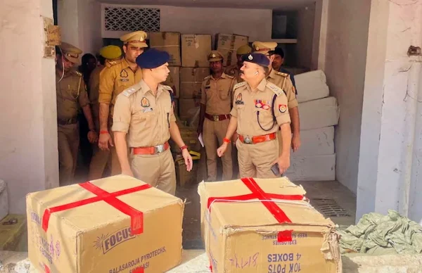 Smuggled firecrackers worth Rs 6.32 crore seized at Mumbai portMastering the Art of Fashion