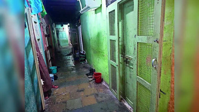 How dabba trader went from chawl to 37 th flr sky palace