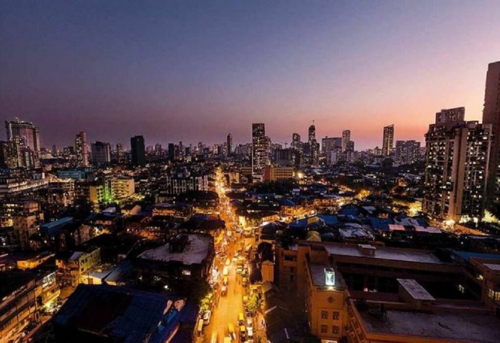 Open All Night: Mumbaikars Excited About The 24×7 Lifestyle