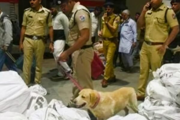 Red Fort Blast Fallout: Mumbai Police Tighten Security, Conduct Citywide Review Across Law, Crime, and Intelligence Units