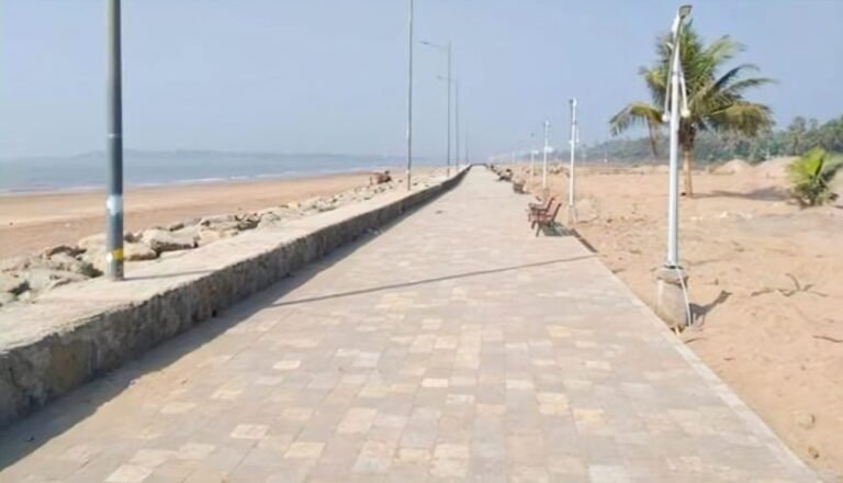 Aksa Beach Promenade Not Illegal, Says Maharashtra Government; Supreme Court Stay Continues