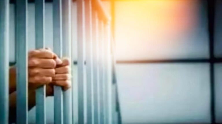 Mumbai Businessman Duped of ₹33.5 Lakh on Promise of Medical Seat; Separate ₹70 Lakh Gold Fraud Reported in Thane