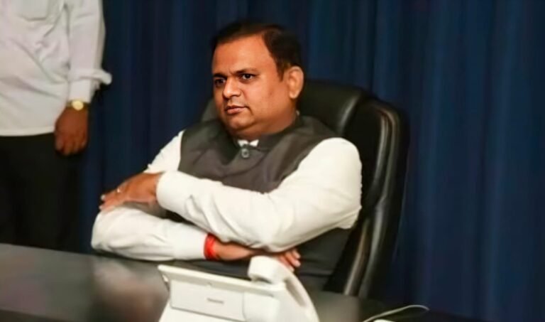 EV Toll Collection on Expressways ‘Illegal’: Speaker Narwekar Orders Full Waiver Within 8 Days