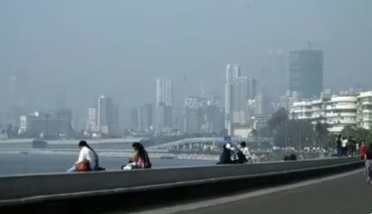 Mumbai Weather Update: Dry Skies, Warm Day Ahead as Air Quality Remains a Concern
