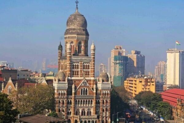 Maharashtra Govt Moves to Restore Brihanmumbai Municipal Corporation Tax Powers with Retrospective Amendment Bill