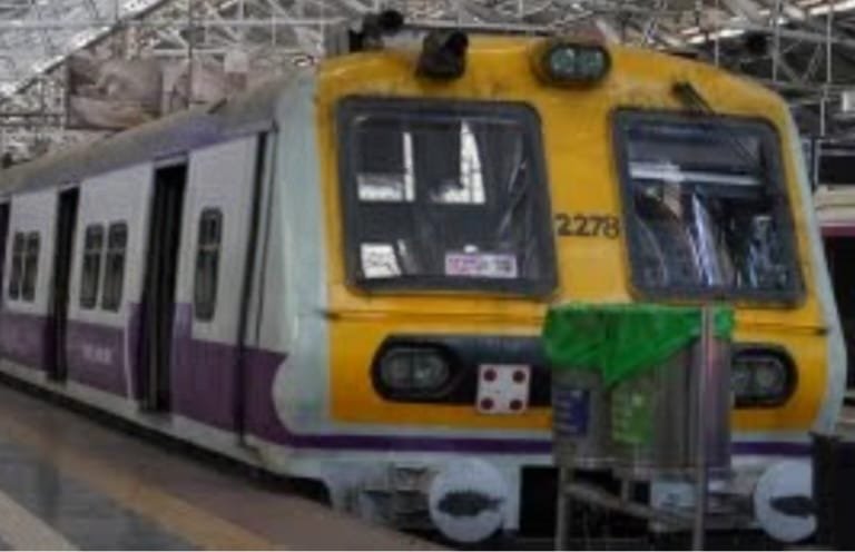 ₹262 Crore Recovered! Massive Crackdown on Ticketless Travel Across Mumbai Local Trains