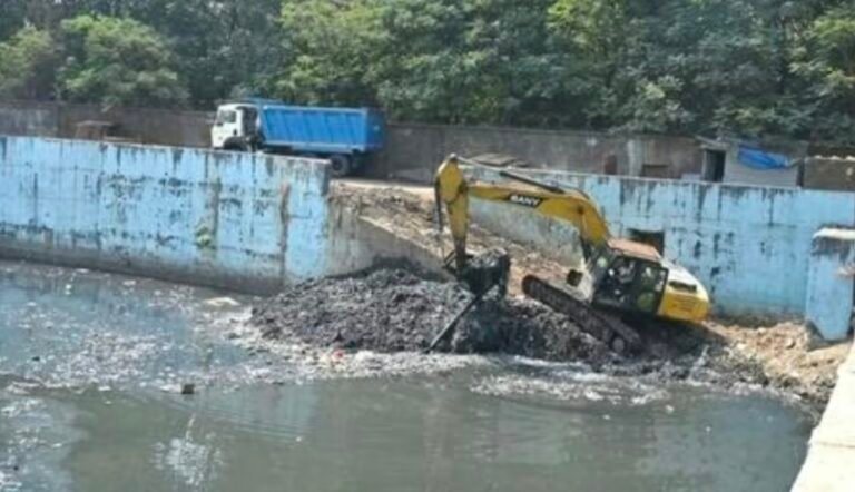 मानसून से पहले BMC सख्त, नालों की सफाई के लिए 31 मई की डेडलाइन तय