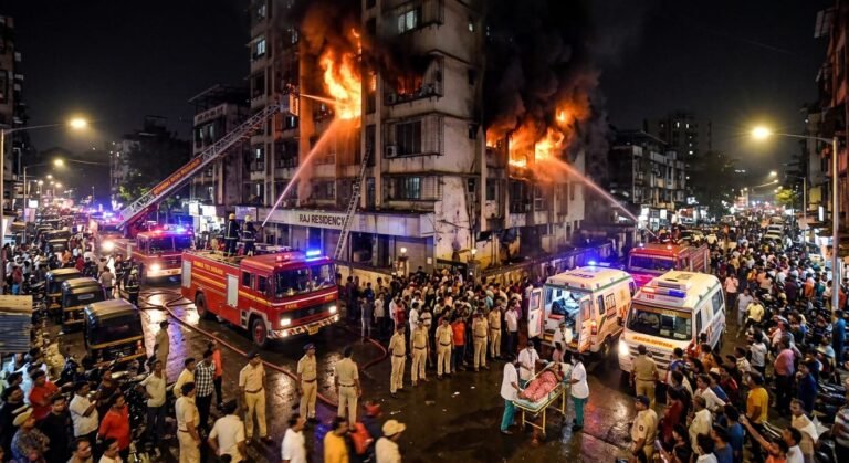 अंधेरी में इमारत में लगी आग से हड़कंप: 8 लोग घायल, सभी की हालत स्थिर