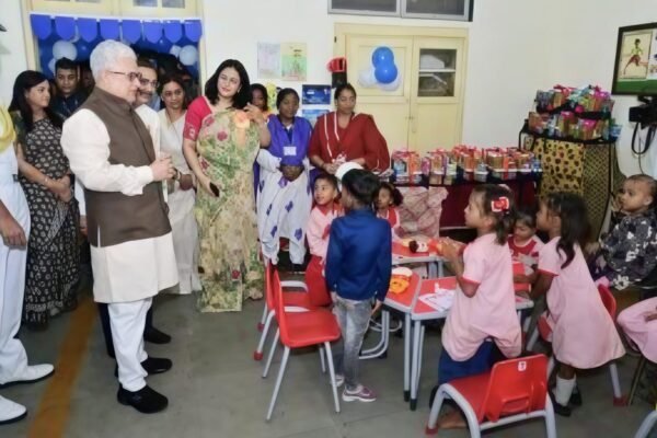 नए शैक्षणिक सत्र की शुरुआत पर राज्यपाल का छात्रों से संवाद, बीएमसी स्कूल में मनाया गया स्कूल रीओपनिंग उत्सव
