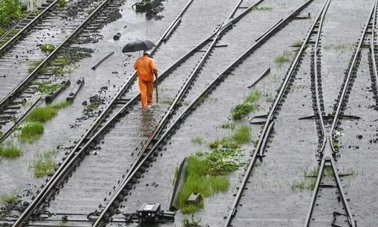 मुंबई को बारिश से मिली थोड़ी राहत, ऑरेंज अलर्ट जारी, स्कूल-कॉलेज बंद